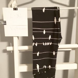 Kids Lularoe birds on a wire leggings